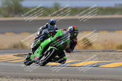 media/Oct-08-2022-SoCal Trackdays (Sat) [[1fc3beec89]]/Turn 14 (1050am)/